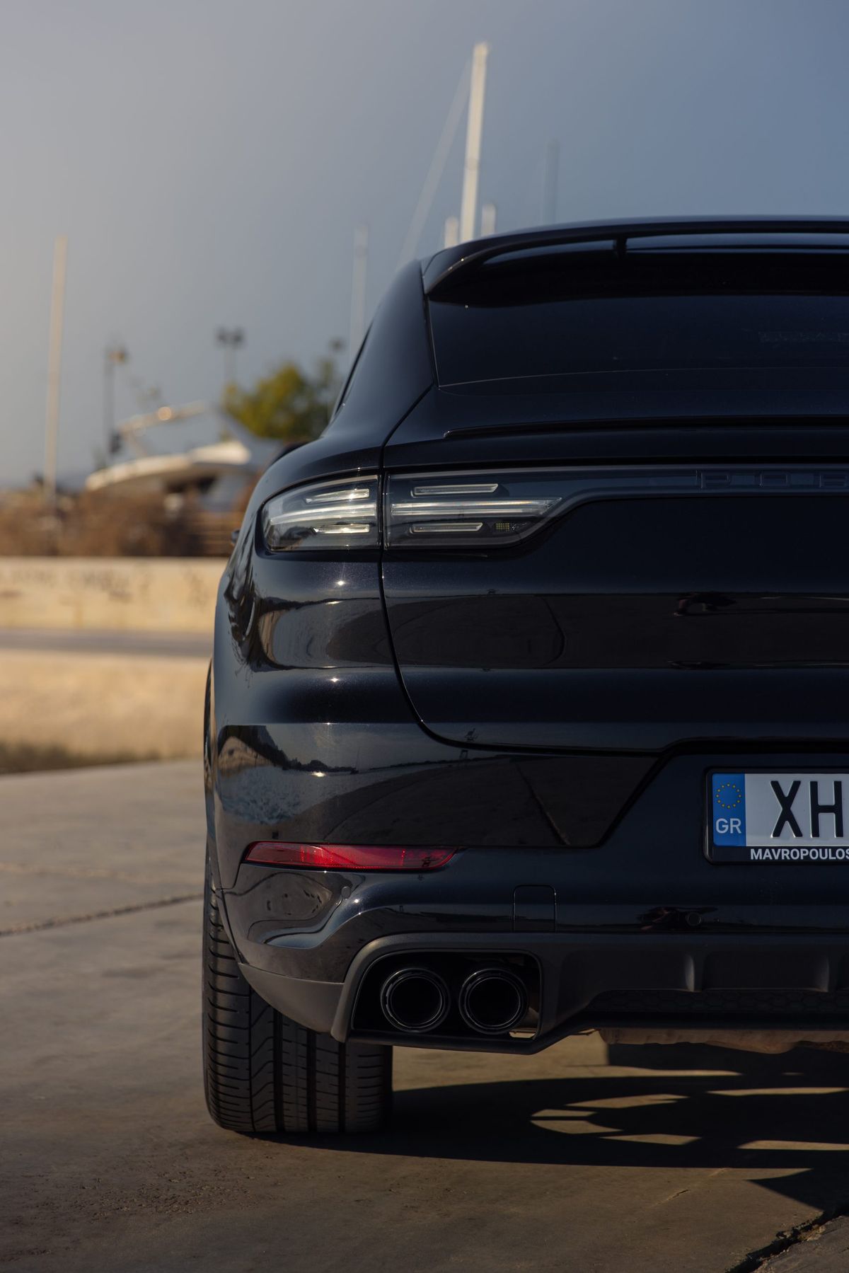 Porsche Cayenne E-Hybrid Coupé photo 3