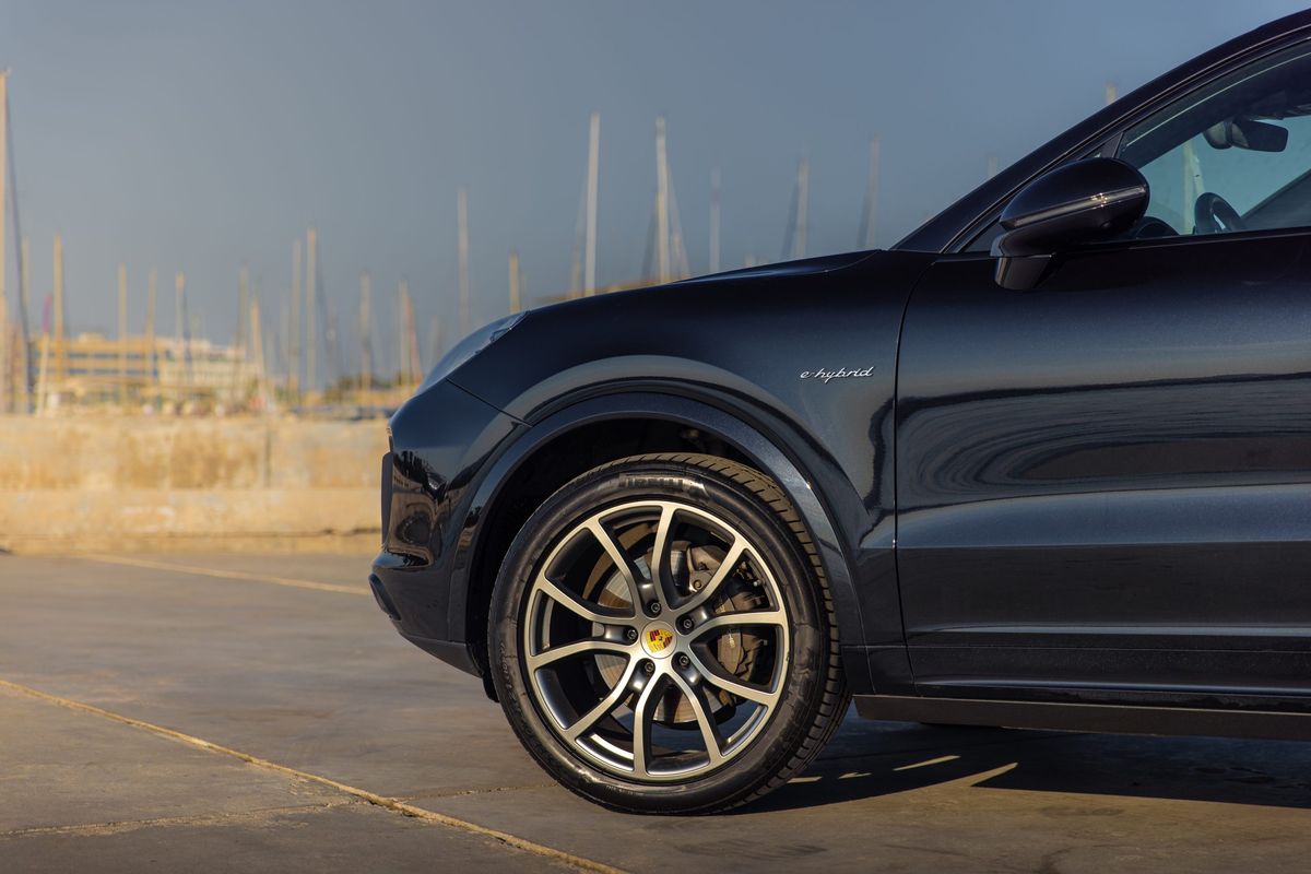Porsche Cayenne E-Hybrid Coupé photo 4