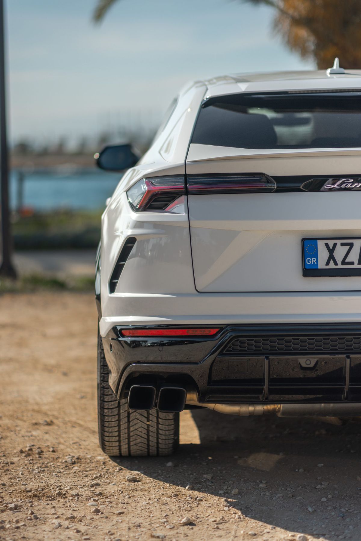 Lamborghini Urus photo 9