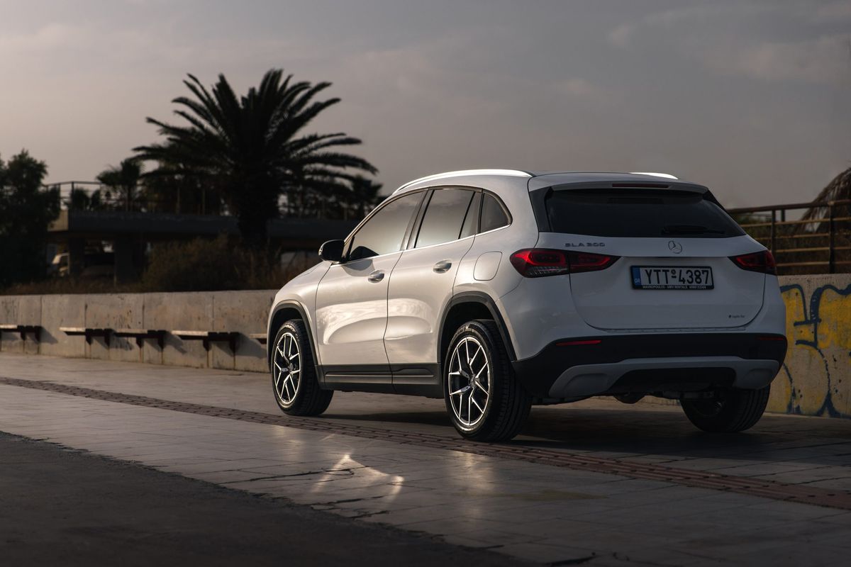 Mercedes GLA 200 photo 4