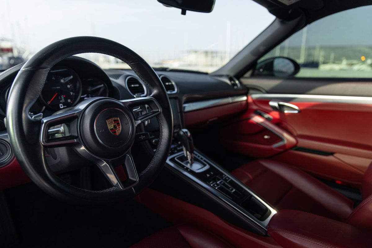Porsche 718 Boxster photo 3